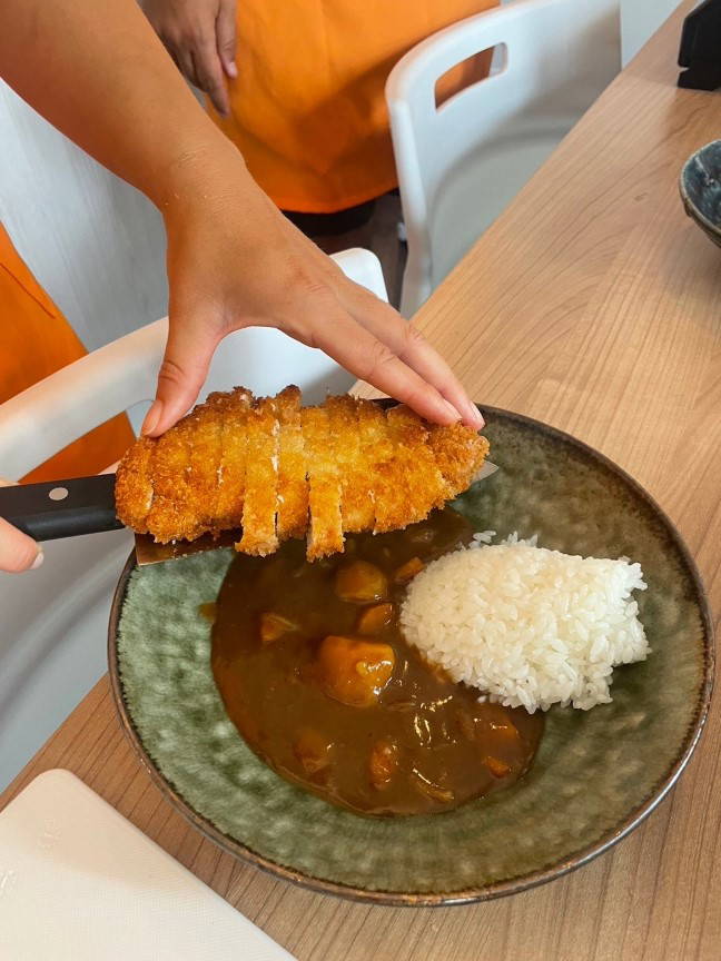 Osaka Home Cooking: Make Crispy Katsu (Pork Cutlet) Curry 2