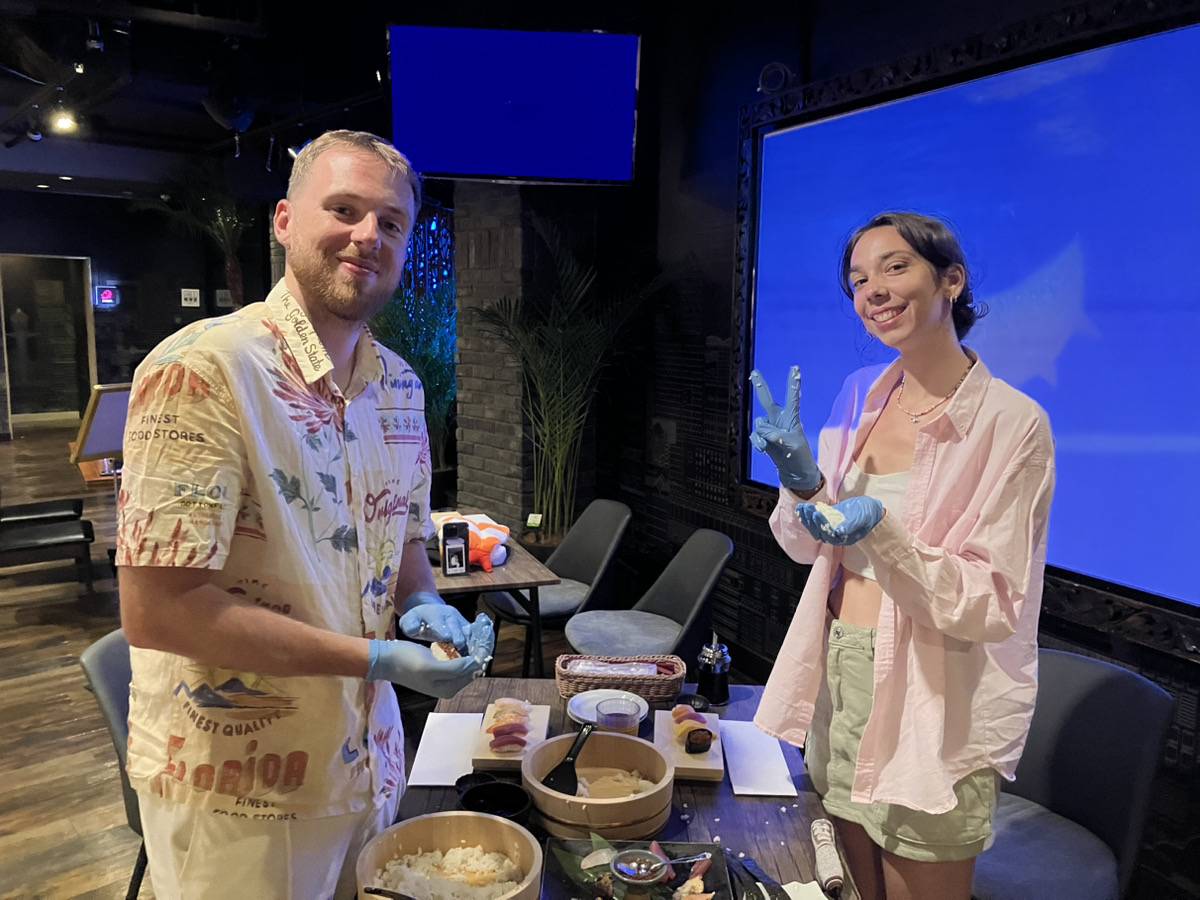 Sushi Making Experience in Tennoji, Osaka 6