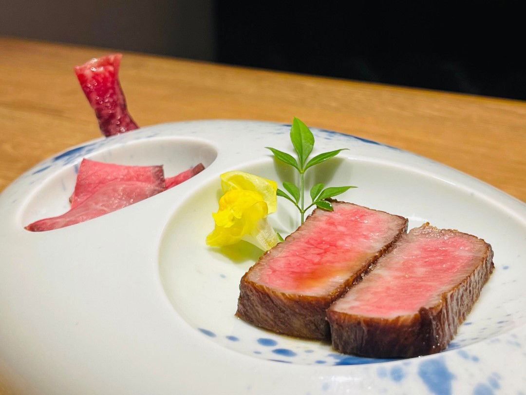 Three distinct servings of wagyu beef at Wagyu Yakiniku Kakunoshin Roppongi: cold cut, dried and kombu-cured.