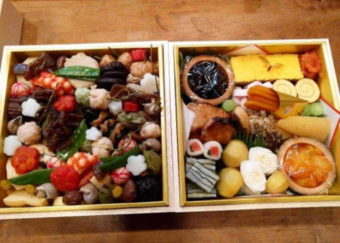 The kaiseki feasts of Kaiseki Shusekian, filled with fresh seafood and vegetables.