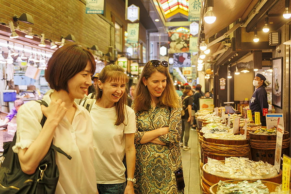 Nishiki Market and Culture Walking Tour in Kyoto 11