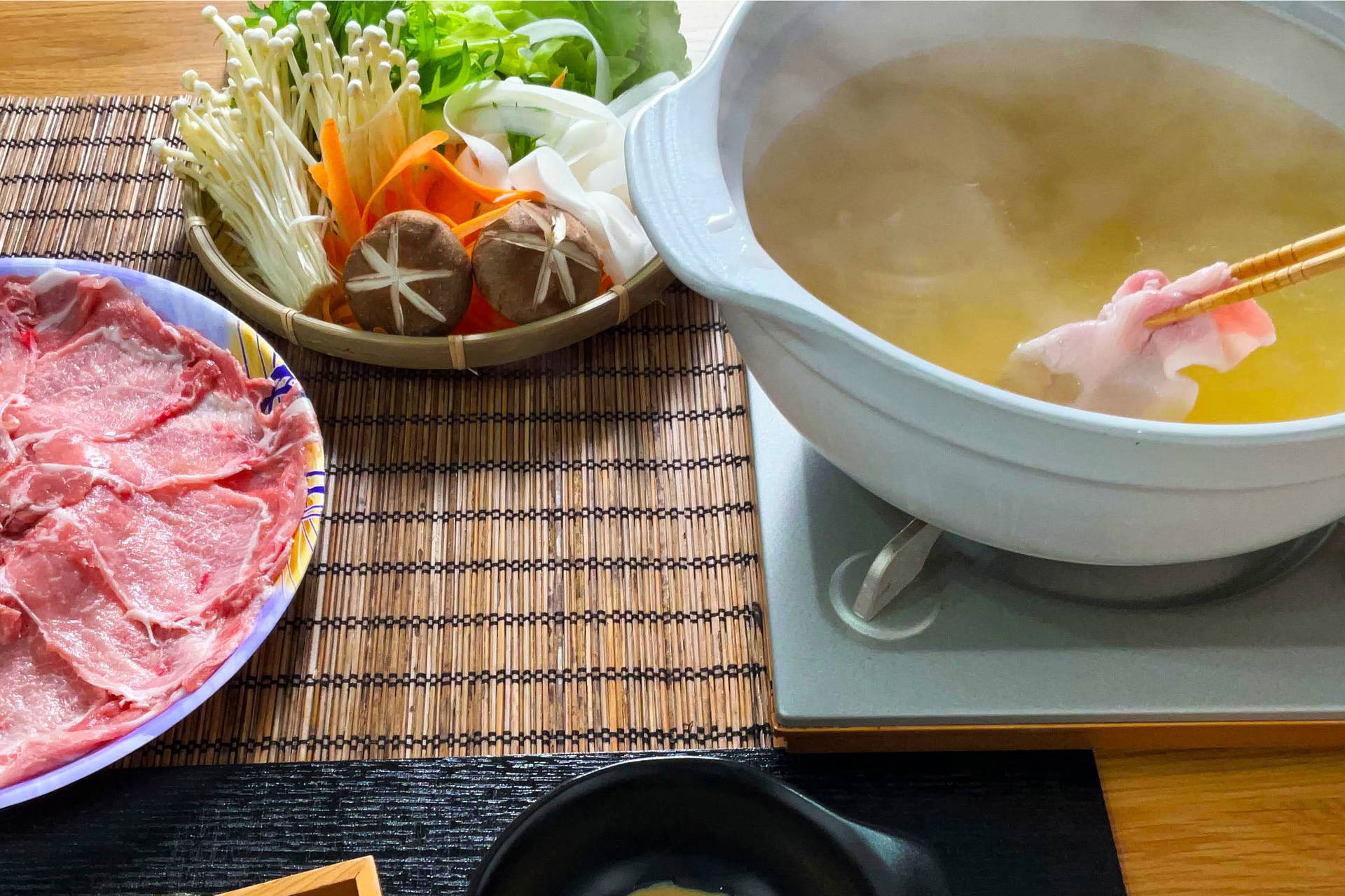 Shabu Shabu Hot Pot Home Cooking Class in Tokyo 2