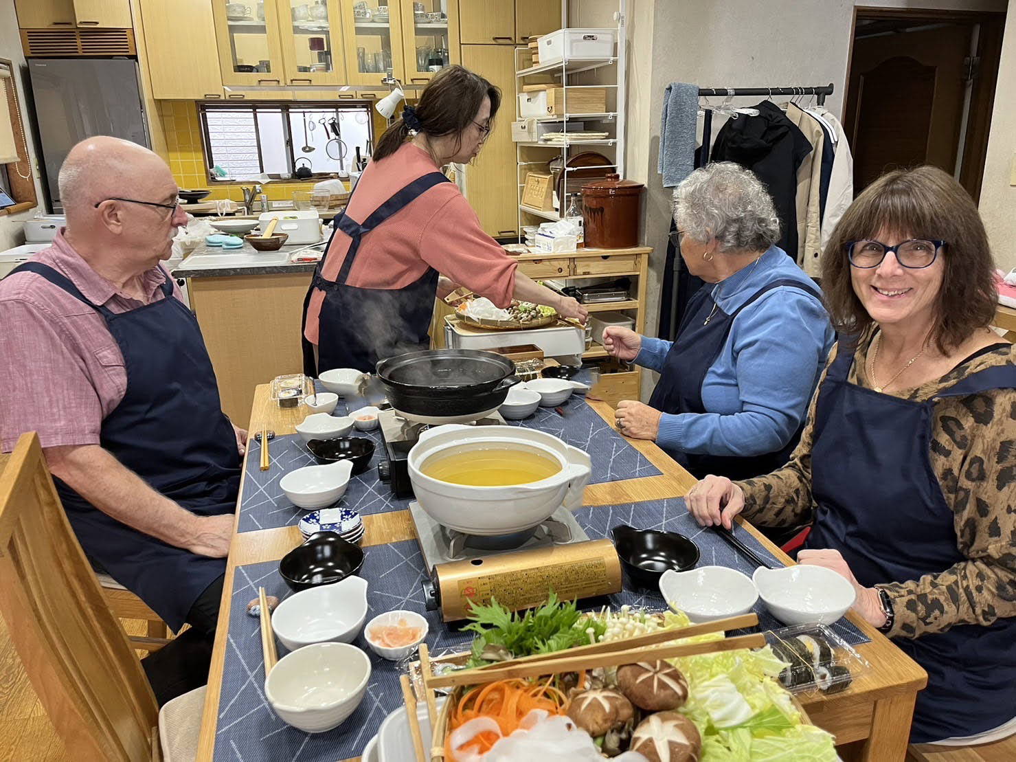 Shabu Shabu Hot Pot Home Cooking Class in Tokyo 4