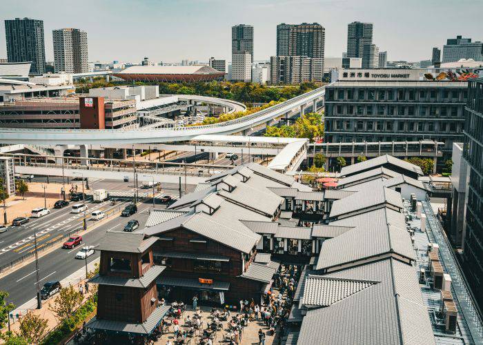 An aerial shot of Toyosu Senkyaku Banrai, showing off the Edo Period style of this area.