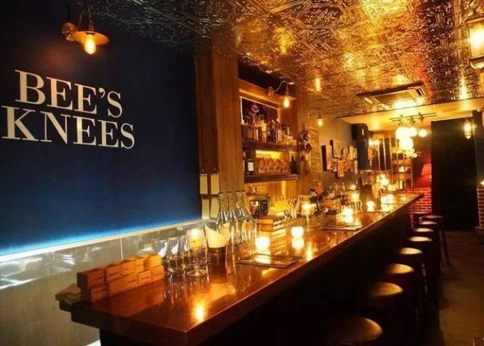 The glitz and glam of the Prohibition-era-inspired cocktail bar in Kyoto, Bee's Knees.