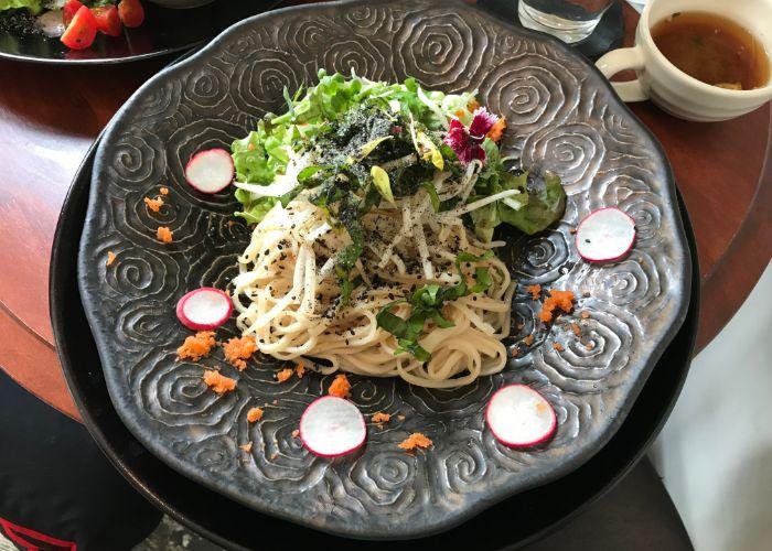 A colorful plate of pasta from Natural Life Kururu, a vegan restaurant in Kobe