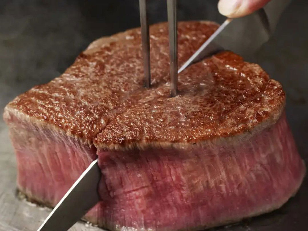 A thick cut of beef at President Chibo Minami Main Branch.