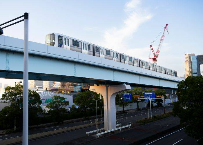 The Yurikamome monorail on its way to Odaiba.