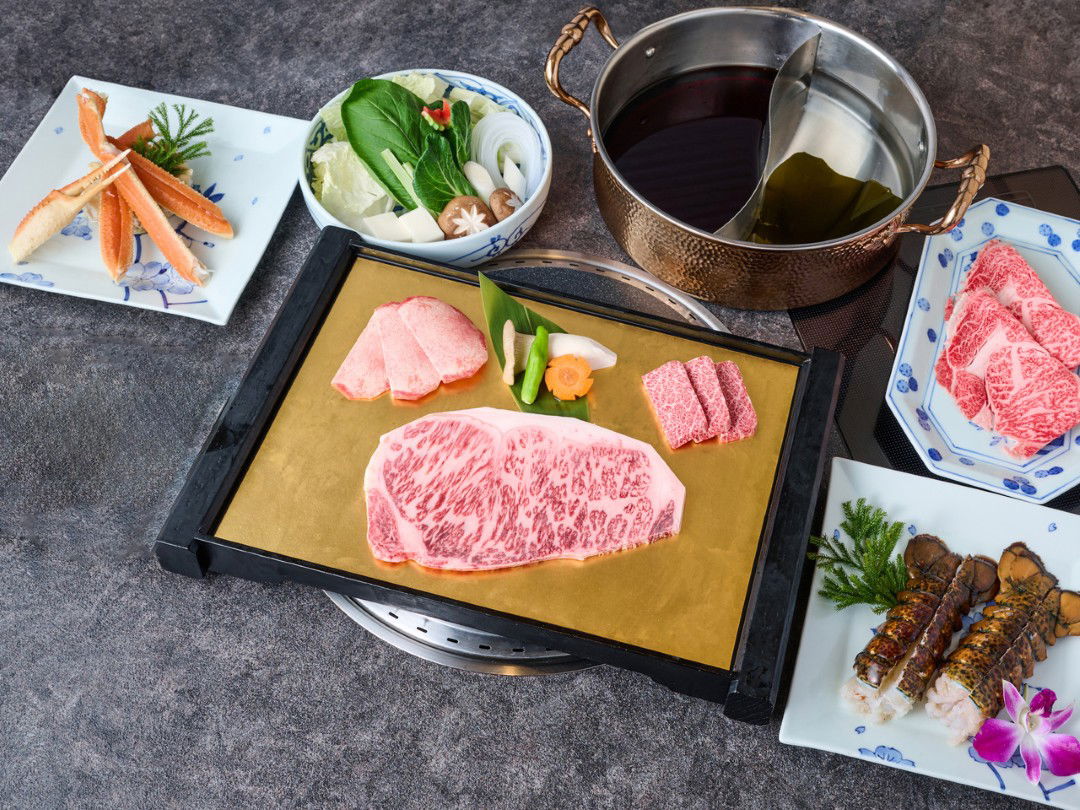Japanese course menu with Wagyu beef and fresh seafood