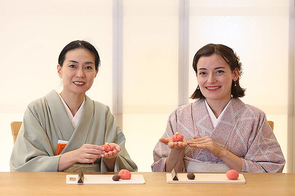Making Wagashi (Japanese sweets) at Tokyo’s Koboji Temple 1