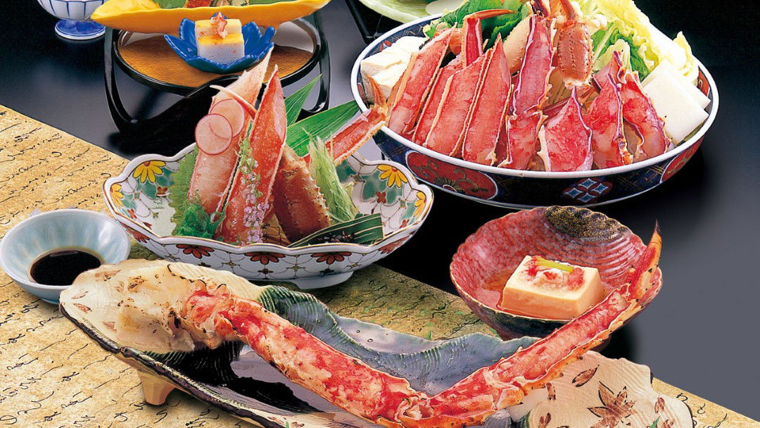 Sushi and crab course menu featuring fresh seafood delicacies