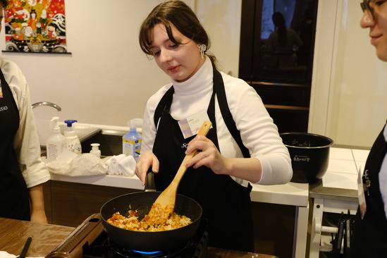 Chicken Omurice Cooking Class in Shibuya (Tokyo) 2