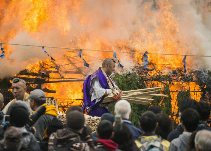 The impressive flames of the Mt. Takao Fire-Walking Festival.