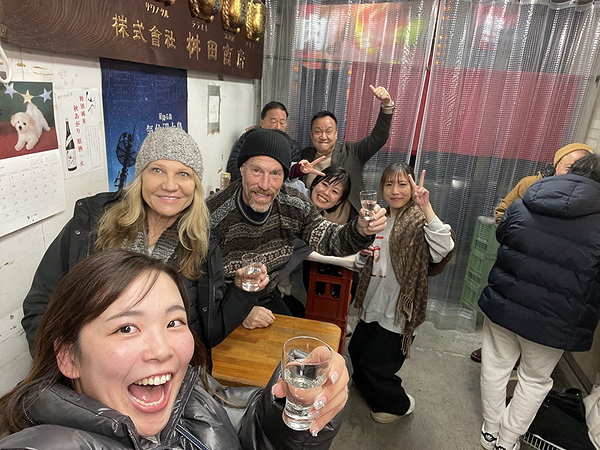 Bar Hopping Tour in Osaka: Drink like a Local in Dotonbori 1