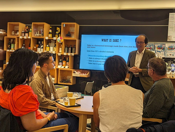 Guided Sake or Shochu Tasting in Central Tokyo (Shimbashi) 1
