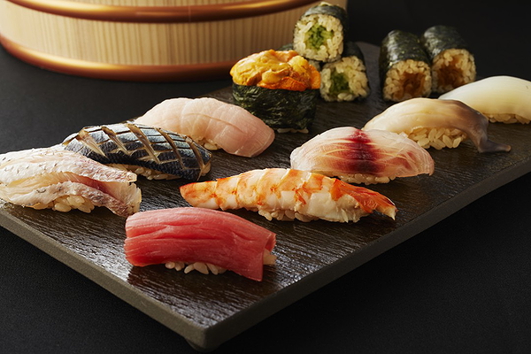 Sushi Making Class w/ Pro Sushi Chef in Nishiazabu (Tokyo) 1