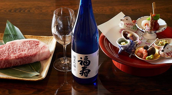 Exquisite sake and traditional Japanese dishes for gourmet dining