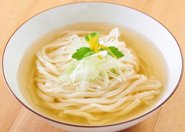 Vegan Udon from Taiko Udon in Hiroshima, a bowl of thick noodles in a light broth