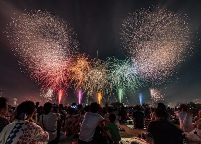 Colorful fireworks blooming in the sky.