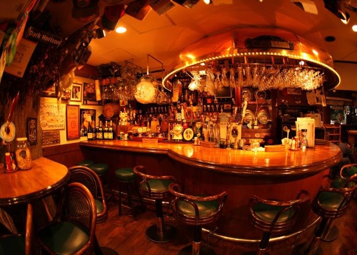 With yellowish tone the old-school bar looks warm and nostalgic.