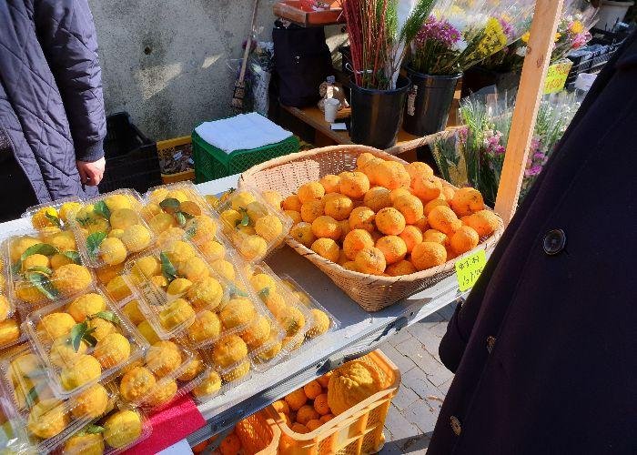 Yuzu and mandarins stall locally produced and very cheap
