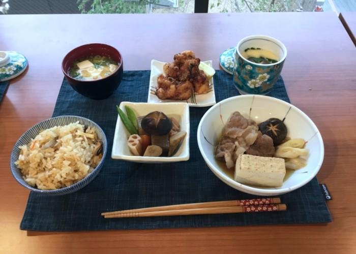 Rice, soup, and other Japanese dishes made during the Izakaya Food Cooking Class in Kyoto
