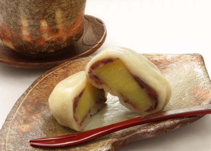 Close up photo of an ikinari dango cut in half